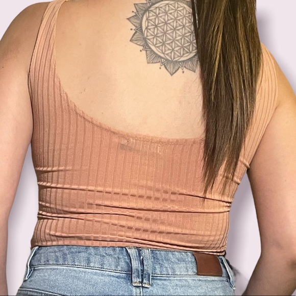 PrettyLittleThing Peach Button Up Bodysuit - Picture 4 of 5